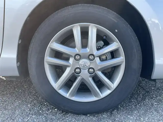 トヨタ アクア G 新潟県 2015(平27)年 7.1万km シルバーM 純正SDナビ(NSCP-W64)/CD/BT/ワンセグテレビ/バックカメラ/ETC/クルーズコントロール/ステアリングスイッチ/リモコンキー /純正15インチアルミホイール/社外15インチAW冬タイヤ車載