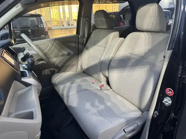 ホンダ Ｎ ＷＧＮ G 道北・旭川 2015(平27)年 4.8万km スマートブラック (株)IDOMが運営する【じしゃロン旭川店】の自社ローン対象車両になります。こちらは現金ご利用時の価格です。/自社ローンご希望の方は別途その旨お申付け下さい/　/・純正ナビ(CD/DVD/BT/SD/フルセグ)/・両席シートヒーター/・アイドリングストップ/・横滑り防止装置/・電動格納ミラー/・ワイパーデアイサー/・リアデフォッガー/・プッシュスタート/・スマートキー2個/・現車装着 社外AW165/65R14/・積込スタッドレス SW165/65R14