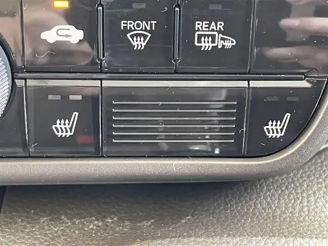 ホンダ Ｎ ＢＯＸ L 岩手県 2022(令4)年 3.2万km クリスタルブラックパール ４WD/左側パワースライドドア/ホンダセンシング/衝突軽減ブレーキ/路外逸脱抑制/アダプティブクルーズコントロール/車線維持支援機能/オートハイビーム/誤発進抑制機能/標識認識機能/パーキングセンサー/オートブレーキホールド/前席シートヒーター/シートバックテーブル/ロールサンシェード/チップアップリアシート/ヘッドライトレベライザー/ATOTOディスプレイオーディオ(S8 series)/バックカメラ/ETC/フルLEDヘッドライト/１４インチスチールホイール/純正ホイールキャップ