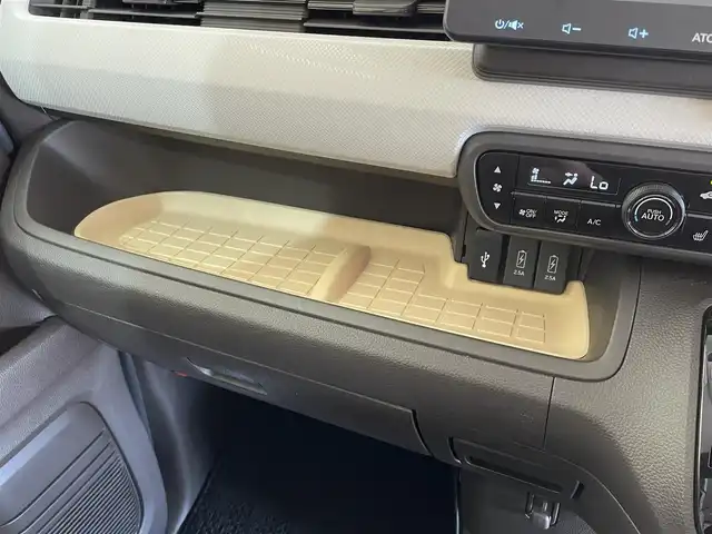 ホンダ Ｎ ＢＯＸ L 岩手県 2022(令4)年 3.2万km クリスタルブラックパール ４WD/左側パワースライドドア/ホンダセンシング/衝突軽減ブレーキ/路外逸脱抑制/アダプティブクルーズコントロール/車線維持支援機能/オートハイビーム/誤発進抑制機能/標識認識機能/パーキングセンサー/オートブレーキホールド/前席シートヒーター/シートバックテーブル/ロールサンシェード/チップアップリアシート/ヘッドライトレベライザー/ATOTOディスプレイオーディオ(S8 series)/バックカメラ/ETC/フルLEDヘッドライト/１４インチスチールホイール/純正ホイールキャップ