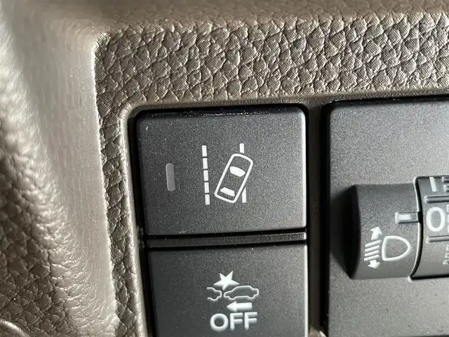 ホンダ Ｎ ＢＯＸ L 岩手県 2022(令4)年 3.2万km クリスタルブラックパール ４WD/左側パワースライドドア/ホンダセンシング/衝突軽減ブレーキ/路外逸脱抑制/アダプティブクルーズコントロール/車線維持支援機能/オートハイビーム/誤発進抑制機能/標識認識機能/パーキングセンサー/オートブレーキホールド/前席シートヒーター/シートバックテーブル/ロールサンシェード/チップアップリアシート/ヘッドライトレベライザー/ATOTOディスプレイオーディオ(S8 series)/バックカメラ/ETC/フルLEDヘッドライト/１４インチスチールホイール/純正ホイールキャップ