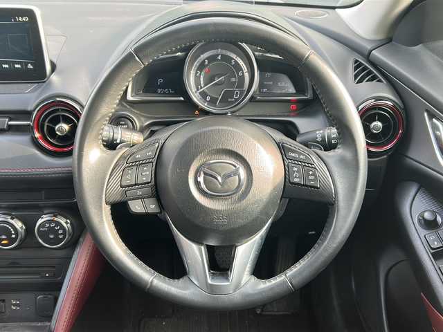 マツダ ＣＸ－３ XD ツーリング 福岡県 2016(平28)年 8.5万km セラミックM ディーゼルターボ/純正ナビ/【AM/FM/CD/DVD/Bluetooth/フルセグTV】/バックカメラ/ETC/AAC/パドルシフト/スマートシティブレーキサポート/ブラインドスポットモニター/オートワイパー/オートライト/ハーフレザーシート/純正フロアマット/純正18インチアルミホイール/ドアバイザー/スマートキー×2
