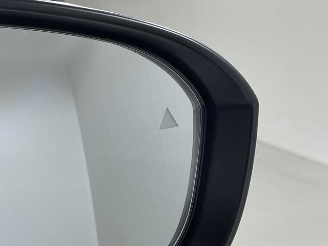 日産 セレナ e－パワー ハイウェイスター V 神奈川県 2025(令7)年 0.1千km パール 登録済未使用車/純正DA・12.3型/（HDMI/TV/AM/FM）/360度セーフティアシスト/純正フリップダウンモニター/両側パワースライドドア/プロパイロット/追従クルコン/ブラインドスポットモニター（BSM）/ETC2.0/純正ドラレコ（前後）/ステアリングスイッチ/デジタルインナーミラー/電動パーキングブレーキ/ブレーキオートホールド/プッシュスタート/スマートキー/スペアキー/取扱説明書/保証書/LEDヘッドライト/オートライト/オートマチックハイビーム/純正16インチAW/電動格納ミラー/安全装備/インテリジェントエマージェンシーブレーキ/前方衝突予測警報/車線逸脱防止支援システム/後側方衝突防止支援システム/後側方車両検知警報/ふらつき警報/衝突回避ステアリングアシスト/車線逸脱警報/後退時車両検知警報/踏み間違い衝突防止アシスト/標識検知機能