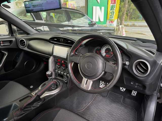 トヨタ ８６ GT 大阪府 2012(平24)年 3.4万km クリスタルブラックシリカ /禁煙車//ディーラーOPSDナビ【NSZT-W62G】//フルセグTV・bluetooth・CD・DVD・SD//ETC//社外ドラレコ（デジタインナーミラー一体型）/【DC204】//本革巻きステアリング//アルミペダル//スマートキー//プッシュスタート//フロントカナード//カーボンドアハンドルカバー//HIDヘッドライト//LEDポジションランプ//純正１７AW//スペアキー//取扱説明書