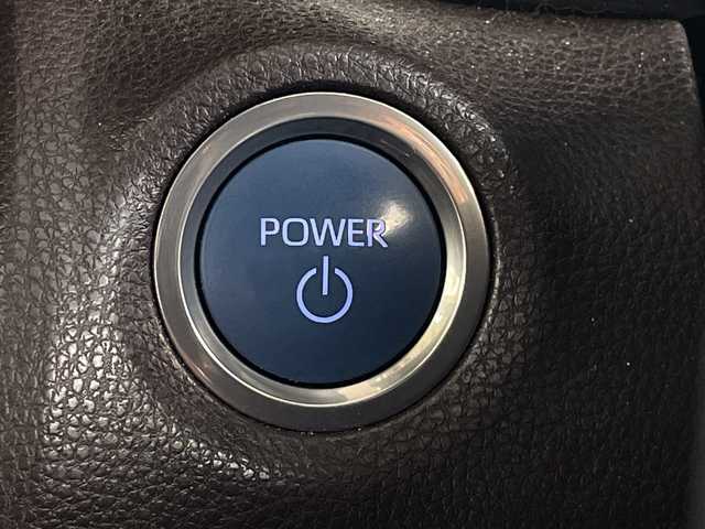 トヨタ ヤリスクロス ハイブリッド Z 福島県 2021(令3)年 3.4万km ホワイトパールクリスタルシャイン ワンオーナー　純正ディスプレイオーディオ　バックカメラ　全周囲カメラ　モデリスタエアロ　レーダークルーズコントロール　パワーシート　シートヒーター　前方ドライブレコーダー　ハーフレザーシート　純正ＡＷ ビルトインETC プッシュスタート オートライト オートマッチクハイビーム ステアリングスイッチ RSA PKSB PCS LTA　スマートキー スペアキー×1 保証書 取扱説明書