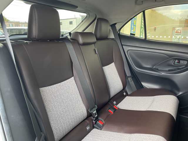 トヨタ ヤリスクロス ハイブリッド Z 福島県 2021(令3)年 3.4万km ホワイトパールクリスタルシャイン ワンオーナー　純正ディスプレイオーディオ　バックカメラ　全周囲カメラ　モデリスタエアロ　レーダークルーズコントロール　パワーシート　シートヒーター　前方ドライブレコーダー　ハーフレザーシート　純正ＡＷ ビルトインETC プッシュスタート オートライト オートマッチクハイビーム ステアリングスイッチ RSA PKSB PCS LTA　スマートキー スペアキー×1 保証書 取扱説明書