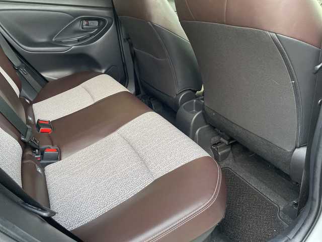 トヨタ ヤリスクロス ハイブリッド Z 福島県 2021(令3)年 3.4万km ホワイトパールクリスタルシャイン ワンオーナー　純正ディスプレイオーディオ　バックカメラ　全周囲カメラ　モデリスタエアロ　レーダークルーズコントロール　パワーシート　シートヒーター　前方ドライブレコーダー　ハーフレザーシート　純正ＡＷ ビルトインETC プッシュスタート オートライト オートマッチクハイビーム ステアリングスイッチ RSA PKSB PCS LTA　スマートキー スペアキー×1 保証書 取扱説明書