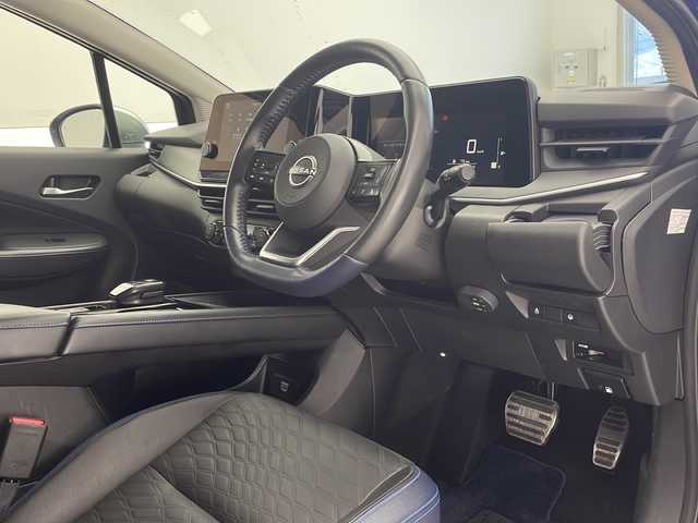 日産 ノート オーテック 沖縄県 2021(令3)年 5.5万km オーロラフレアブルーパール 純正オプションナビ/(フルセグTV、Bluetooth、CD、DVD、USB)/アラウンドビューモニター/デジタルインナーミラー/ＥＴＣ２．０/純正ドライブレコーダー(DH5-S)/エマージェンシーブレーキ/プロパイロット/ＬＥＤヘッドライト/オートライト/ハーフレザーシート/シートヒーター/純正16インチアルミホイール/純正フロアマット/クリアランスソナー