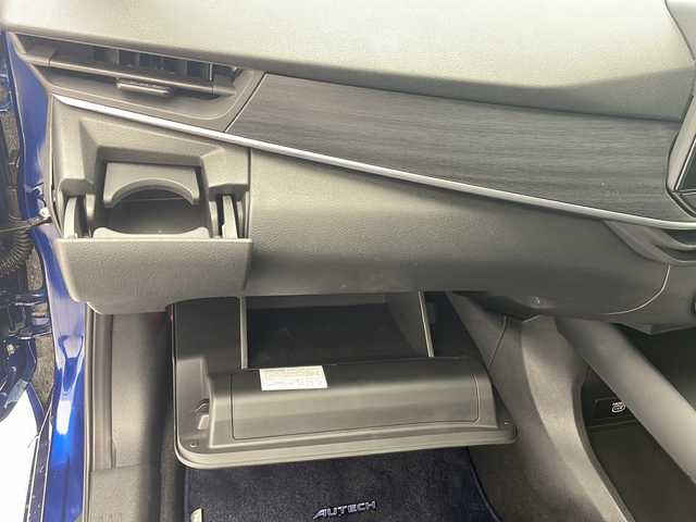 日産 ノート オーテック 沖縄県 2021(令3)年 5.5万km オーロラフレアブルーパール 純正オプションナビ/(フルセグTV、Bluetooth、CD、DVD、USB)/アラウンドビューモニター/デジタルインナーミラー/ＥＴＣ２．０/純正ドライブレコーダー(DH5-S)/エマージェンシーブレーキ/プロパイロット/ＬＥＤヘッドライト/オートライト/ハーフレザーシート/シートヒーター/純正16インチアルミホイール/純正フロアマット/クリアランスソナー