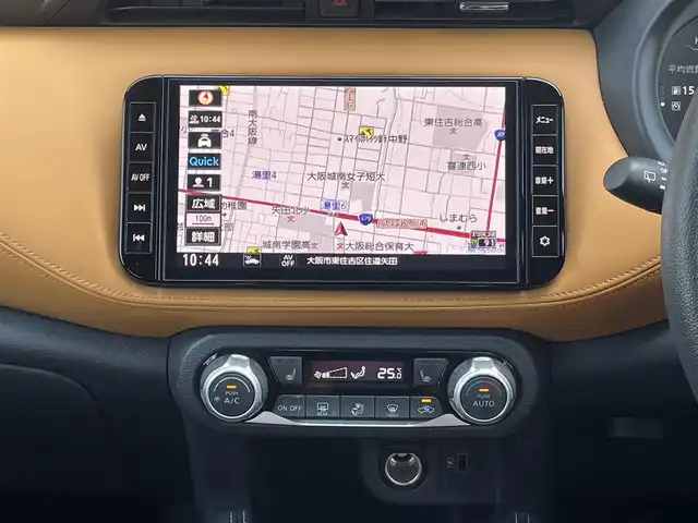 日産 キックス X ツートーンインテリアED 大阪府 2020(令2)年 2.7万km プレミアムコロナオレンジ ワンオーナー/インテリジェントルームミラー/ステアリングヒーター/前席シートヒーター/プロパイロット/