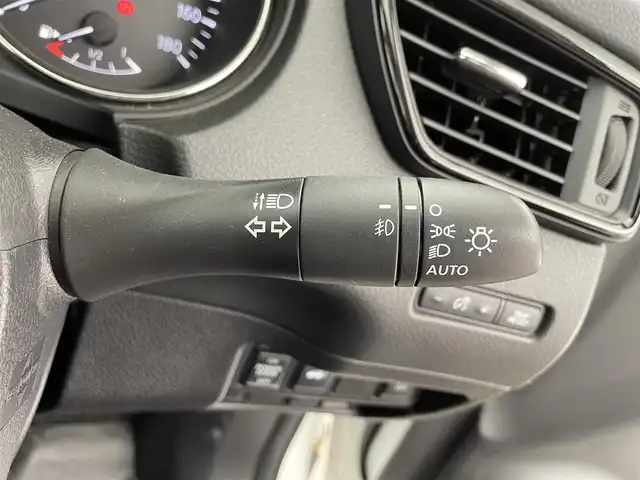 日産 エクストレイル ハイブリッド 20Xi 福井県 2020(令2)年 4.7万km ブリリアントホワイトパール 純正7インチナビ/アラウンドビューモニター/ビルトインETC/インテリジェントルームミラー/ドライブレコーダー/プロパイロット/レーダークルーズコントロール/衝突軽減ブレーキ/ダウンヒルアシスト/パワーバックドア/革巻きステアリング/カプロンシート/全席シートヒーター/スマートキー/プッシュスタート