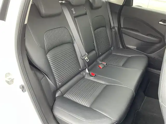 日産 オーラ G レザーエディション 愛知県 2023(令5)年 1.3万km ピュアホワイトパール ・ワンオーナー/・BOSEスピーカー/・純正HDDナビ/・全方位カメラ/・フルセグTV/・ETC2.0/・Bluetooth/USB/TypeC/HDMI接続/・アダプティブクルーズコントロール/・シートヒーター（D/N）/・本革シート/・純正フロアマット/・純正17インチアルミホイール/・LEDヘッドライト/・コーナーセンサー/・VDC/・衝突軽減ブレーキ/・ブラインドスポットモニター/・ブレーキホールド/・充電用USBポート（1個）/・ワイヤレス充電器/・ステアリングヒーター/・デジタルインナーミラー/・プロパイロット/・スマートキー/・プッシュスタート