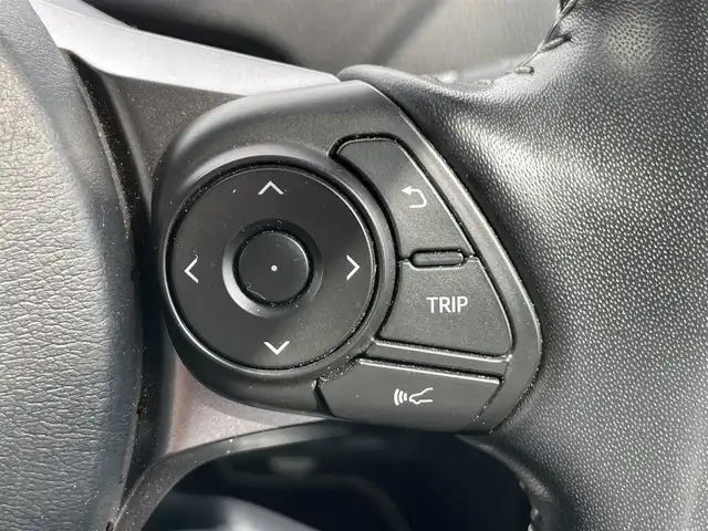 トヨタ プリウス ＰＨＶ S GRスポーツ 香川県 2021(令3)年 3.1万km プラチナホワイトパールマイカ 登録時走行距離：30713km/ケンウッド9型ナビゲーション/→CD/DVD/BT/→フルセグTV/バックカメラ/ドライブレコーダー/ETC/AC100V/ビルシュタイン車高調/プリクラッシュセーフティ/レーンキープアシスト/レーダークルーズコントロール/オートハイビーム/LEDオートヘッドライト/フォグランプ/リアフォグランプ/ステアリングリモコン/革巻きステアリング/横滑り防止装置/シートヒーター/ハーフレザーシート/プッシュスタート/スマートキー