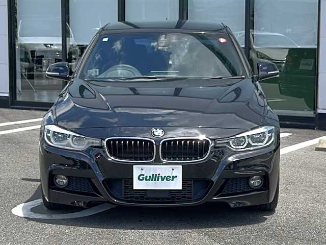 ＢＭＷ ３２０ｄ Mスポーツ 岐阜県 2016(平28)年 10.4万km ヘレスブラックM 登録時走行距離103318km/純正ＳＤナビ　/前後ドライブレコーダー　/バックカメラ　/レーザーツインレシーバー/レーダークルーズコントロール　/コーナーセンサー　/レーンキープアシスト/横滑り防止装置/アイドリングストップ/純正１８インチアルミホイール　/ＬＥＤヘッドライト　/オートライト　/ターボ　/スペアキー　/プッシュスタート/ウィンカーミラー/フロアマット