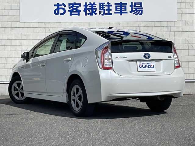 トヨタ プリウス G 山口県 2015(平27)年 9.4万km ホワイトパールクリスタルシャイン 株)IDOMが運営する【じしゃロン宇部店】の自社ローン専用車両になります。こちらは現金またはオートローンご利用時の価格です。自社ローンご希望の方は別途その旨お申付け下さい/Bluetooth接続/バックカメラ/純正ナビ/スマートキー/HIDヘッドライト/D席パワーシート/ハーフレザーシート/カーテンエアバッグ/クルーズコントロール/ETC