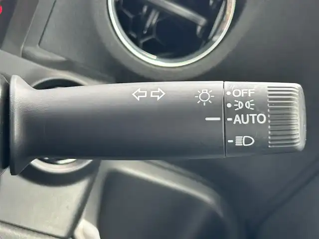 ホンダ Ｎ ＢＯＸ カスタム コーディネートスタイル 兵庫県 2024(令6)年 0.6万km パールⅡ 純正9インチナビ/Bluetooth/フルセグテレビ/CD/DVD再生機能/バックカメラ/ビルトインETC/ドライブレコーダー/前席シートヒーター/両側パワースライドドア/本革巻ステアリング/ホンダセンシング/ヘッドライトレベライザー