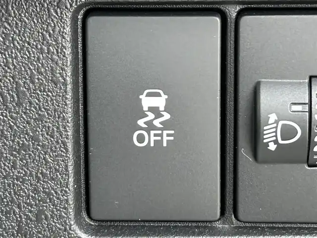 ホンダ Ｎ ＢＯＸ カスタム コーディネートスタイル 兵庫県 2024(令6)年 0.6万km パールⅡ 純正9インチナビ/Bluetooth/フルセグテレビ/CD/DVD再生機能/バックカメラ/ビルトインETC/ドライブレコーダー/前席シートヒーター/両側パワースライドドア/本革巻ステアリング/ホンダセンシング/ヘッドライトレベライザー