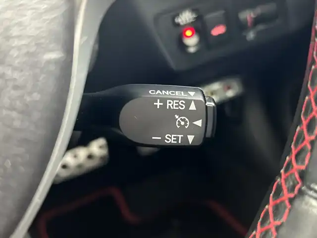 スバル ＢＲＺ GT 愛知県 2016(平28)年 3.4万km クリスタルホワイトP STiエアロ/リアスポイラー/bremboキャリパー/TEIN車高調（純正積込）/STiスポーツマフラー/STiタワーバー/17インチ10本スポークアルミホイール/純正7インチナビ/（フルセグ、バックカメラ、Bluetooth、DVD）/ETC/ドライブレコーダー/前席シートヒーター/BRZ刺繍アルカンターラコンビシート/スピンターンノブ/クルーズコントロール