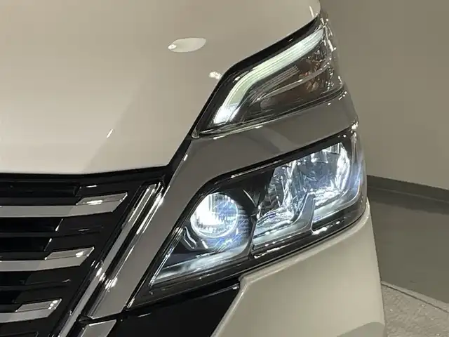日産 セレナ ハイウェイスター V 愛知県 2022(令4)年 3万km ブリリアントホワイトパール 純正10インチナビ（Bluetooth/フルセグTV/CD/DVD/SD）/プロパイロット　/衝突軽減システム　/両側電動スライドドア　/ＥＴＣ　/バックカメラ　/ドライブレコーダー　/ブラインドスポットモニター　/前後コーナーセンサー　/レーンキープアシスト/プッシュスタート/USB接続/スマートキー/スペアキー/アイドリングストップ/純正16インチアルミホイール/オートライト