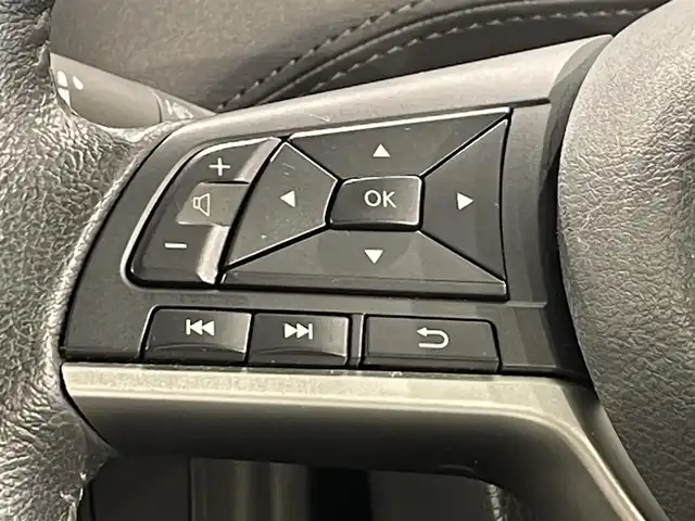 日産 セレナ ハイウェイスター V 愛知県 2022(令4)年 3万km ブリリアントホワイトパール 純正10インチナビ（Bluetooth/フルセグTV/CD/DVD/SD）/プロパイロット　/衝突軽減システム　/両側電動スライドドア　/ＥＴＣ　/バックカメラ　/ドライブレコーダー　/ブラインドスポットモニター　/前後コーナーセンサー　/レーンキープアシスト/プッシュスタート/USB接続/スマートキー/スペアキー/アイドリングストップ/純正16インチアルミホイール/オートライト