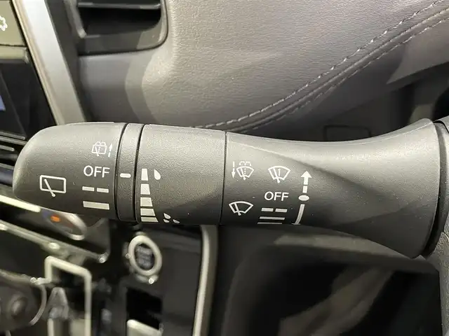 日産 セレナ ハイウェイスター V 愛知県 2022(令4)年 3万km ブリリアントホワイトパール 純正10インチナビ（Bluetooth/フルセグTV/CD/DVD/SD）/プロパイロット　/衝突軽減システム　/両側電動スライドドア　/ＥＴＣ　/バックカメラ　/ドライブレコーダー　/ブラインドスポットモニター　/前後コーナーセンサー　/レーンキープアシスト/プッシュスタート/USB接続/スマートキー/スペアキー/アイドリングストップ/純正16インチアルミホイール/オートライト