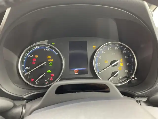 トヨタ ヴォクシー ハイブリッド S－G 茨城県 2022(令4)年 4.9万km ホワイトパールクリスタルシャイン 純正10.5型DAナビ/フルセグ/CD/DVDデッキ/HDMI/アドバンストパーク/全方位カメラ/14型フリップダウンモニター/衝突被害軽減ブレーキ/車線逸脱抑制装置/レーダークルーズコントロール/オートマチックハイビーム/クリアランスソナー/BSM/片側電動スライドドア/ETC2.0/ドラレコ/純正16インチAW/LEDヘッドライト/スマートキー