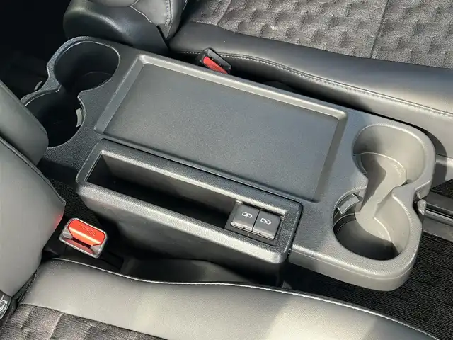 トヨタ ヴォクシー S－Z 道南・函館 2024(令6)年 1.7万km アティチュードブラックマイカ /純正ナビ//フルセグＴＶ//寒冷地仕様//バックカメラ//レーダークルーズコントロール//レーンキープアシスト//シートヒーター//両側パワースライドドア//コーナーセンサー//オートハイビーム//ハーフレザー//ＥＴＣ