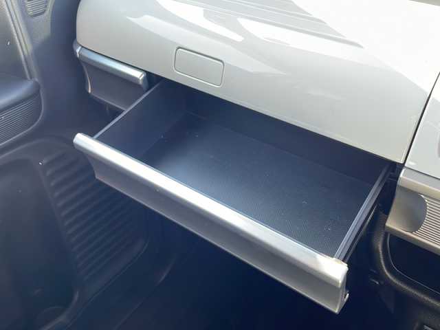 マツダ フレアワゴン ハイブリッド XS 岩手県 2018(平30)年 1.6万km ピュアホワイトP 4WD/社外オーディオ(CD/USB/AUX/ラジオ)/衝突被害軽減ブレーキ/車線逸脱警報機能/コーナーセンサー/横滑り防止機能/アイドリングストップ/両側パワースライドドア/前方ドライブレコーダー/プッシュスタート/スマートキー(×2)/純正フロアマット/社外14inアルミホイール/電動格納ミラー/ドアバイザー/保証書