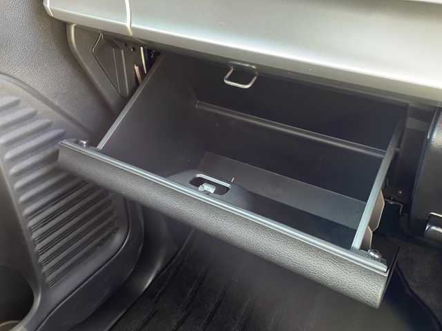 マツダ フレアワゴン ハイブリッド XS 岩手県 2018(平30)年 1.6万km ピュアホワイトP 4WD/社外オーディオ(CD/USB/AUX/ラジオ)/衝突被害軽減ブレーキ/車線逸脱警報機能/コーナーセンサー/横滑り防止機能/アイドリングストップ/両側パワースライドドア/前方ドライブレコーダー/プッシュスタート/スマートキー(×2)/純正フロアマット/社外14inアルミホイール/電動格納ミラー/ドアバイザー/保証書