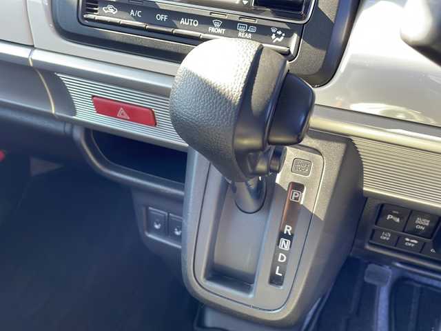 マツダ フレアワゴン ハイブリッド XS 岩手県 2018(平30)年 1.6万km ピュアホワイトP 4WD/社外オーディオ(CD/USB/AUX/ラジオ)/衝突被害軽減ブレーキ/車線逸脱警報機能/コーナーセンサー/横滑り防止機能/アイドリングストップ/両側パワースライドドア/前方ドライブレコーダー/プッシュスタート/スマートキー(×2)/純正フロアマット/社外14inアルミホイール/電動格納ミラー/ドアバイザー/保証書