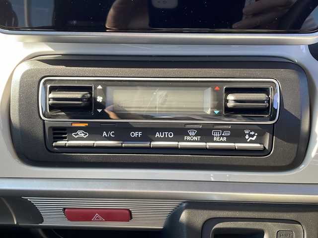 マツダ フレアワゴン ハイブリッド XS 岩手県 2018(平30)年 1.6万km ピュアホワイトP 4WD/社外オーディオ(CD/USB/AUX/ラジオ)/衝突被害軽減ブレーキ/車線逸脱警報機能/コーナーセンサー/横滑り防止機能/アイドリングストップ/両側パワースライドドア/前方ドライブレコーダー/プッシュスタート/スマートキー(×2)/純正フロアマット/社外14inアルミホイール/電動格納ミラー/ドアバイザー/保証書