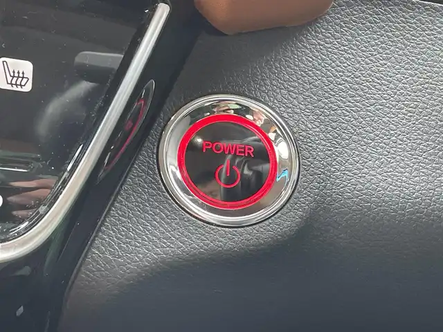 ホンダ ヴェゼル ハイブリッド Z ホンダセンシング 新潟県 2018(平30)年 6.1万km プラチナホワイトパール 4WD/純正インターナビ(VXM-184VFi)/CD/DVD/BT/フルセグテレビ/バックカメラ/ETC/ドライブレコーダー/衝突被害軽減ブレーキ/レーンキープアシスト/レーダークルーズコントロール/半革シート/シートヒーター /パドルシフト/ステアリングスイッチ/スマートキー/プッシュスタート/LEDヘッドライト/オートライト/フォグランプ/純正17インチアルミホイール