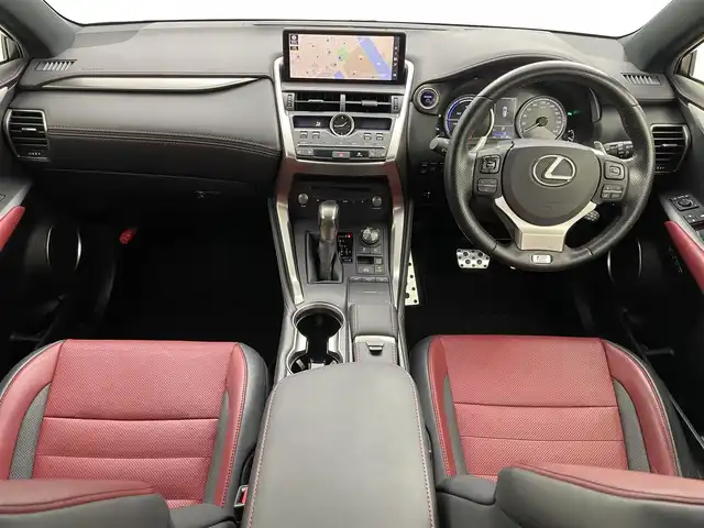 レクサス ＮＸ 300h Fスポーツ 岡山県 2019(令1)年 3.6万km ソニックチタニウム パノラマルーフ/純正ナビ/【Bluetooth/フルセグTV/CD/DVD】/三眼ＬＥＤヘッドライト/オートハイビーム/バックカメラ/レーダークルーズコントロール/純正ドライブレコーダー/型番:DRT-H68A/ビルトインＥＴＣ２．０/ブラインドスポットモニター/前席パワーシート/シートメモリー/前席シートヒーター/前席エアシート/ステアリングヒーター/パドルシフト/純正18インチアルミホイール/衝突軽減ブレーキシステム/ヘッドアップディスプレイ/オートブレーキホールド/左サイドカメラ有/取扱説明書