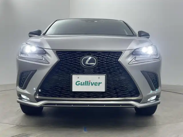 レクサス ＮＸ 300h Fスポーツ 岡山県 2019(令1)年 3.6万km ソニックチタニウム パノラマルーフ/純正ナビ/【Bluetooth/フルセグTV/CD/DVD】/三眼ＬＥＤヘッドライト/オートハイビーム/バックカメラ/レーダークルーズコントロール/純正ドライブレコーダー/型番:DRT-H68A/ビルトインＥＴＣ２．０/ブラインドスポットモニター/前席パワーシート/シートメモリー/前席シートヒーター/前席エアシート/ステアリングヒーター/パドルシフト/純正18インチアルミホイール/衝突軽減ブレーキシステム/ヘッドアップディスプレイ/オートブレーキホールド/左サイドカメラ有/取扱説明書