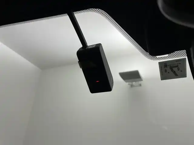 レクサス ＮＸ 300h Fスポーツ 岡山県 2019(令1)年 3.6万km ソニックチタニウム パノラマルーフ/純正ナビ/【Bluetooth/フルセグTV/CD/DVD】/三眼ＬＥＤヘッドライト/オートハイビーム/バックカメラ/レーダークルーズコントロール/純正ドライブレコーダー/型番:DRT-H68A/ビルトインＥＴＣ２．０/ブラインドスポットモニター/前席パワーシート/シートメモリー/前席シートヒーター/前席エアシート/ステアリングヒーター/パドルシフト/純正18インチアルミホイール/衝突軽減ブレーキシステム/ヘッドアップディスプレイ/オートブレーキホールド/左サイドカメラ有/取扱説明書