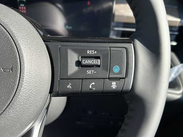 日産 セレナ e－パワー ハイウェイスター V 静岡県 2025(令7)年 0.1千km パールⅡ 純正ナビ/・AM/FM/・フルセグTV/・Bluetooth/・USB/・HDMI/主要装備/・ヘッドランプ オートレベライザー/・アダプティブLEDヘッドライトシステム/・アラウンドビューモニター（移動物 検知機能付）/・インテリジェント ルームミラー/・ワイヤレス充電器/・ETC2.0ユニット（ビルトインタイプ）/・プロパイロット（ナビリンク機能付）/・後席フリップダウンモニター/・電動パーキング/・オートホールド/・サイドカーテンエアバッグ