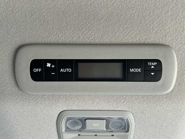 日産 セレナ e－パワー ハイウェイスター V 静岡県 2025(令7)年 0.1千km パールⅡ 純正ナビ/・AM/FM/・フルセグTV/・Bluetooth/・USB/・HDMI/主要装備/・ヘッドランプ オートレベライザー/・アダプティブLEDヘッドライトシステム/・アラウンドビューモニター（移動物 検知機能付）/・インテリジェント ルームミラー/・ワイヤレス充電器/・ETC2.0ユニット（ビルトインタイプ）/・プロパイロット（ナビリンク機能付）/・後席フリップダウンモニター/・電動パーキング/・オートホールド/・サイドカーテンエアバッグ