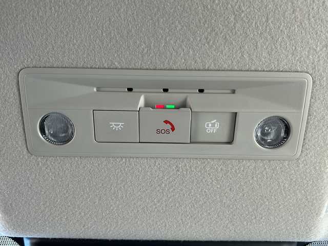 日産 セレナ e－パワー ハイウェイスター V 静岡県 2025(令7)年 0.1千km パールⅡ 純正ナビ/・AM/FM/・フルセグTV/・Bluetooth/・USB/・HDMI/主要装備/・ヘッドランプ オートレベライザー/・アダプティブLEDヘッドライトシステム/・アラウンドビューモニター（移動物 検知機能付）/・インテリジェント ルームミラー/・ワイヤレス充電器/・ETC2.0ユニット（ビルトインタイプ）/・プロパイロット（ナビリンク機能付）/・後席フリップダウンモニター/・電動パーキング/・オートホールド/・サイドカーテンエアバッグ