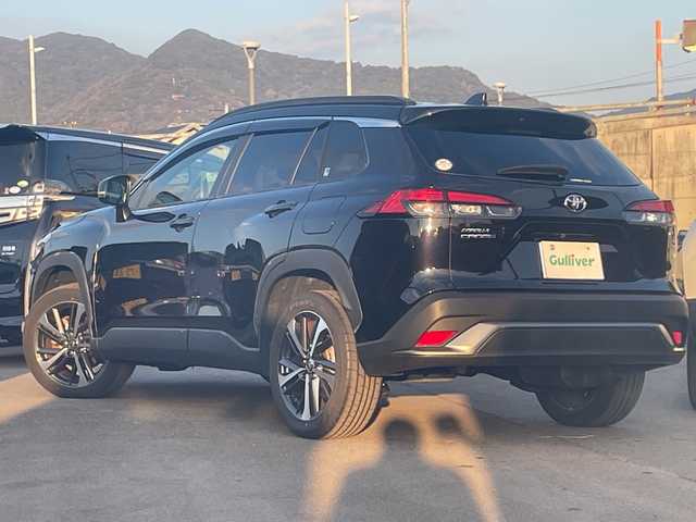 トヨタ カローラ クロス Z 山口県 2023(令5)年 1.3万km スパークリングブラックパールクリスタルシャイン 純正ナビ/（AM/FM/Bluetooth/フルセグTV）/スマートキー×２/全方位カメラ/アダプティブクルーズコントロール/パワーシート/電動リアゲート/ハーフレザーシート/シートヒーター（D/N）/純正フロアマット/純正18インチアルミホイール/LEDオートライト/ETC2.0/ドライブレコーダー（F/R）/保証書/取扱説明書