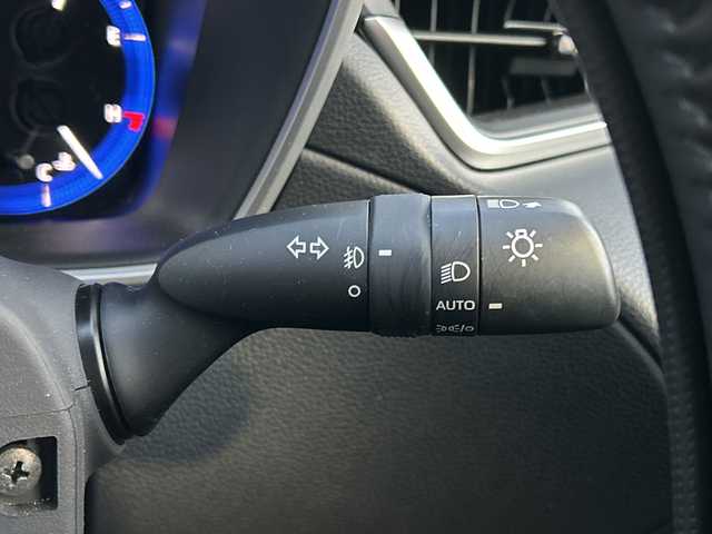 トヨタ カローラ クロス Z 山口県 2023(令5)年 1.3万km スパークリングブラックパールクリスタルシャイン 純正ナビ/（AM/FM/Bluetooth/フルセグTV）/スマートキー×２/全方位カメラ/アダプティブクルーズコントロール/パワーシート/電動リアゲート/ハーフレザーシート/シートヒーター（D/N）/純正フロアマット/純正18インチアルミホイール/LEDオートライト/ETC2.0/ドライブレコーダー（F/R）/保証書/取扱説明書