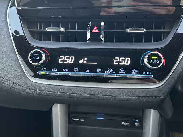 トヨタ カローラ クロス Z 山口県 2023(令5)年 1.3万km スパークリングブラックパールクリスタルシャイン 純正ナビ/（AM/FM/Bluetooth/フルセグTV）/スマートキー×２/全方位カメラ/アダプティブクルーズコントロール/パワーシート/電動リアゲート/ハーフレザーシート/シートヒーター（D/N）/純正フロアマット/純正18インチアルミホイール/LEDオートライト/ETC2.0/ドライブレコーダー（F/R）/保証書/取扱説明書