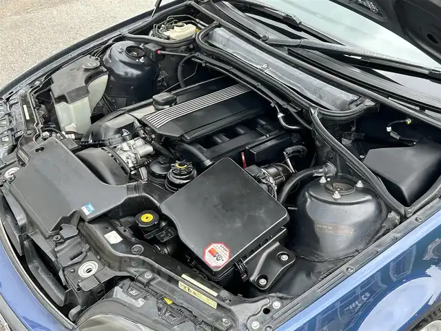 ＢＭＷ ３３０ｉ 千葉県 2004(平16)年 11.3万km ミスティックブルーM 純正オーディオ/AAC/MTモード付きAT/革巻きステアリング/電格ミラー/純Fマット/パワーシート/HIDヘッドライト