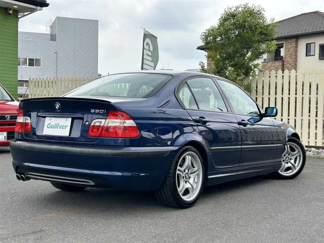 ＢＭＷ ３３０ｉ 千葉県 2004(平16)年 11.3万km ミスティックブルーM 純正オーディオ/AAC/MTモード付きAT/革巻きステアリング/電格ミラー/純Fマット/パワーシート/HIDヘッドライト