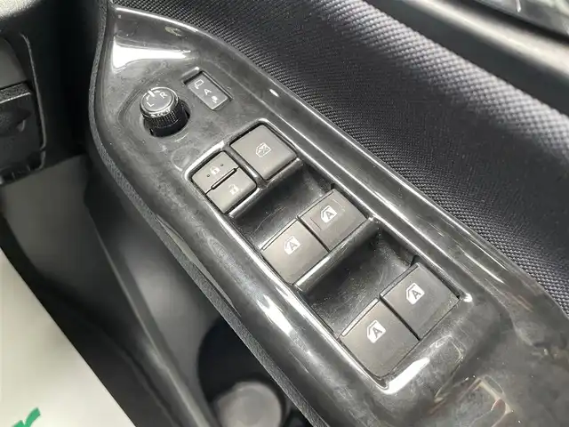 トヨタ ヴォクシー ZS 煌 神奈川県 2015(平27)年 7.4万km ブラック 社外メモリーナビ/フルセグTV【7W】			/SD/CD/DVD/BT		/リヤフリップダウンモニター/バックカメラ　ETC			/両側パワースライドドア/LEDヘッドライト			/アイドリングストップ	/前後ドラレコ	/スマートキー×2本			/純正16インチアルミ		/新車時保証書　取扱説明書