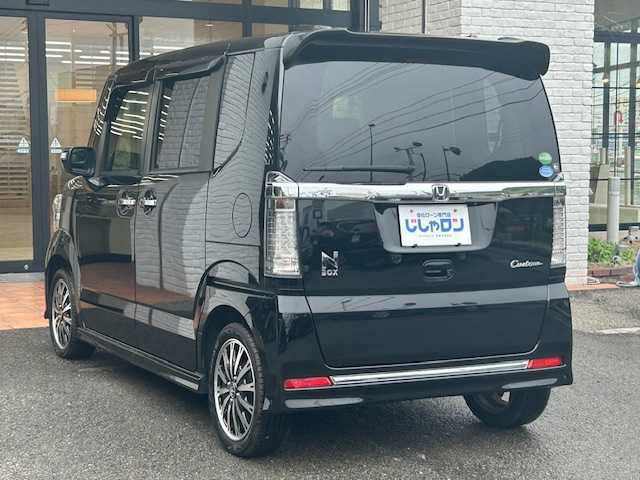 ホンダ Ｎ ＢＯＸ カスタム G ターボ Lパッケージ 高知県 2015(平27)年 7.4万km スマートブラック (株)IDOMが運営する【じしゃロン高知店】の自社ローン専用車両になります。こちらは現金またはオートローンご利用時の価格です。自社ローンご希望の方は別途その旨お申付け下さい