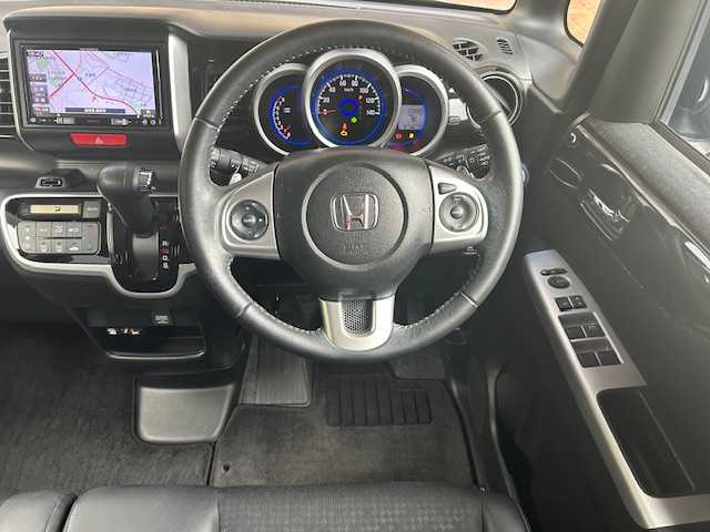 ホンダ Ｎ ＢＯＸ カスタム G ターボ Lパッケージ 高知県 2015(平27)年 7.4万km スマートブラック (株)IDOMが運営する【じしゃロン高知店】の自社ローン専用車両になります。こちらは現金またはオートローンご利用時の価格です。自社ローンご希望の方は別途その旨お申付け下さい