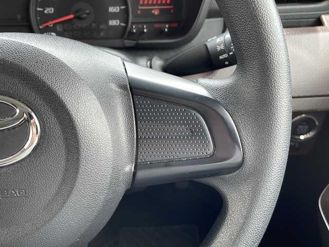 トヨタ ルーミー X 千葉県 2019(令1)年 12.6万km シルバー 純正ナビＮＳＺＴ－Ｗ６８Ｔ　バックカメラ　パワースライドドア　衝突被害軽減システム　フルセグ　レーンアシスト　オートライト　スマートキー　プッシュスタート　アイドリングストップ　横滑り防止