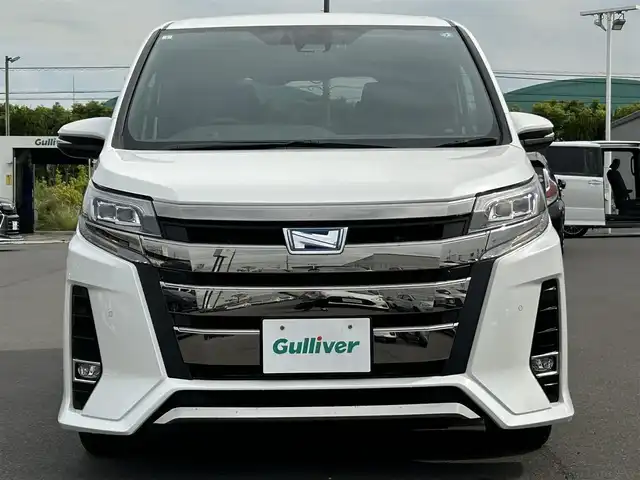 トヨタ ノア ハイブリッド Si ダブルバイビーⅡ 岡山県 2020(令2)年 6.8万km ホワイトパールクリスタルシャイン 純正ナビ　/Bカメラ　/衝突軽減　/両側パワースライドドア　/セーフティセンス　/レーンキープ　/クルーズコントロール　/シートヒーター　/クリアランスソナー　/横滑り防止　/ドラレコ　/Bluetooth　/ETC　/コーナーセンサー