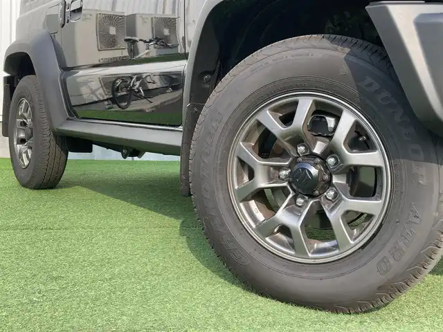 スズキ ジムニー シエラ JC 香川県 2025(令7)年 0.2万km ブルーイッシュブラックパール3 登録時走行距離：1505km/パナソニックナビ/　CD DVD BT フルセグTV/バックカメラ/クルーズコントロール/ダウンヒルアシストコントロール/衝突被害軽減装置/レーンキープアシスト/クリアランスソナー/LEDヘッドライト/オートライト/フォグランプ/ヘッドライトウォッシャー/横滑り防止装置/アイドリングストップ/シートヒーター/ビルトインETC/ドライブレコーダー/革巻きステアリング/ステアリングスイッチ/プッシュスタート/スマートキー
