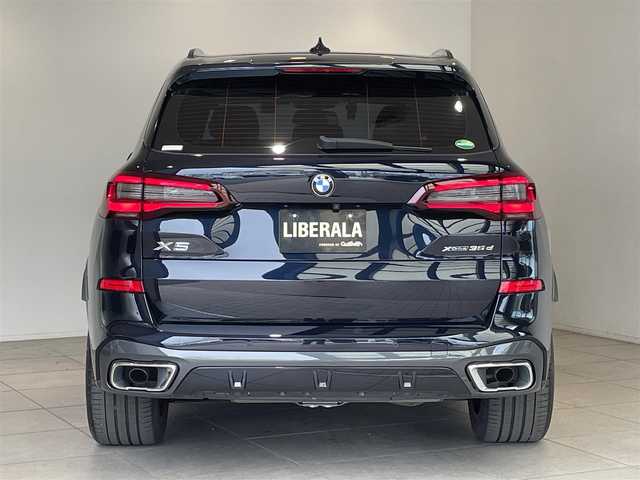 ＢＭＷ Ｘ５ xDrive 35d Mスポーツ 愛知県 2020(令2)年 1.2万km 紺 パノラミックＳ／Ｒ　/ＨＵＤ　/ライブコクピット　/コンフォートアクセス　/アンビエントエアー　/純正ナビ　/Ｂｌｕｅｔｏｏｔｈ　/３６０度カメラ　/フルセグＴＶ　/ミラーリンク　/ＡＣＣ　/ＬＫＡ　/BSM/ワイヤレス充電/ジェスチャーコントロール/インテリジェントセーフティ/パワーバックドア/ETC2.0/ドライブレコーダー/プッシュスタート/ウィンカーミラー/アイドリングストップ